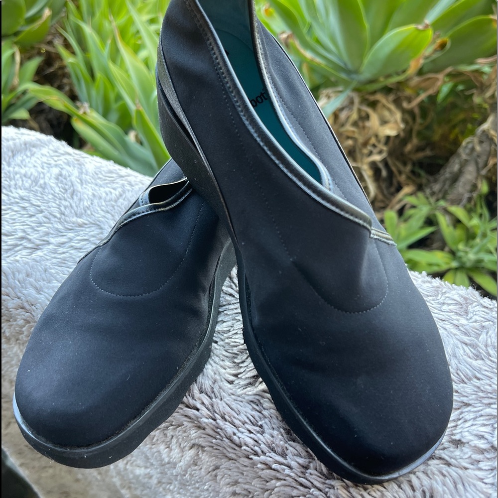 Thierry Robotin Slip On Loafers Black Size 6